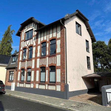 Studioappartement Mit Privatgarten In Ruhiger Wohnsiedlung Neumunster Bagian luar foto