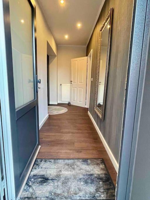 Studioappartement Mit Privatgarten In Ruhiger Wohnsiedlung Neumunster Bagian luar foto